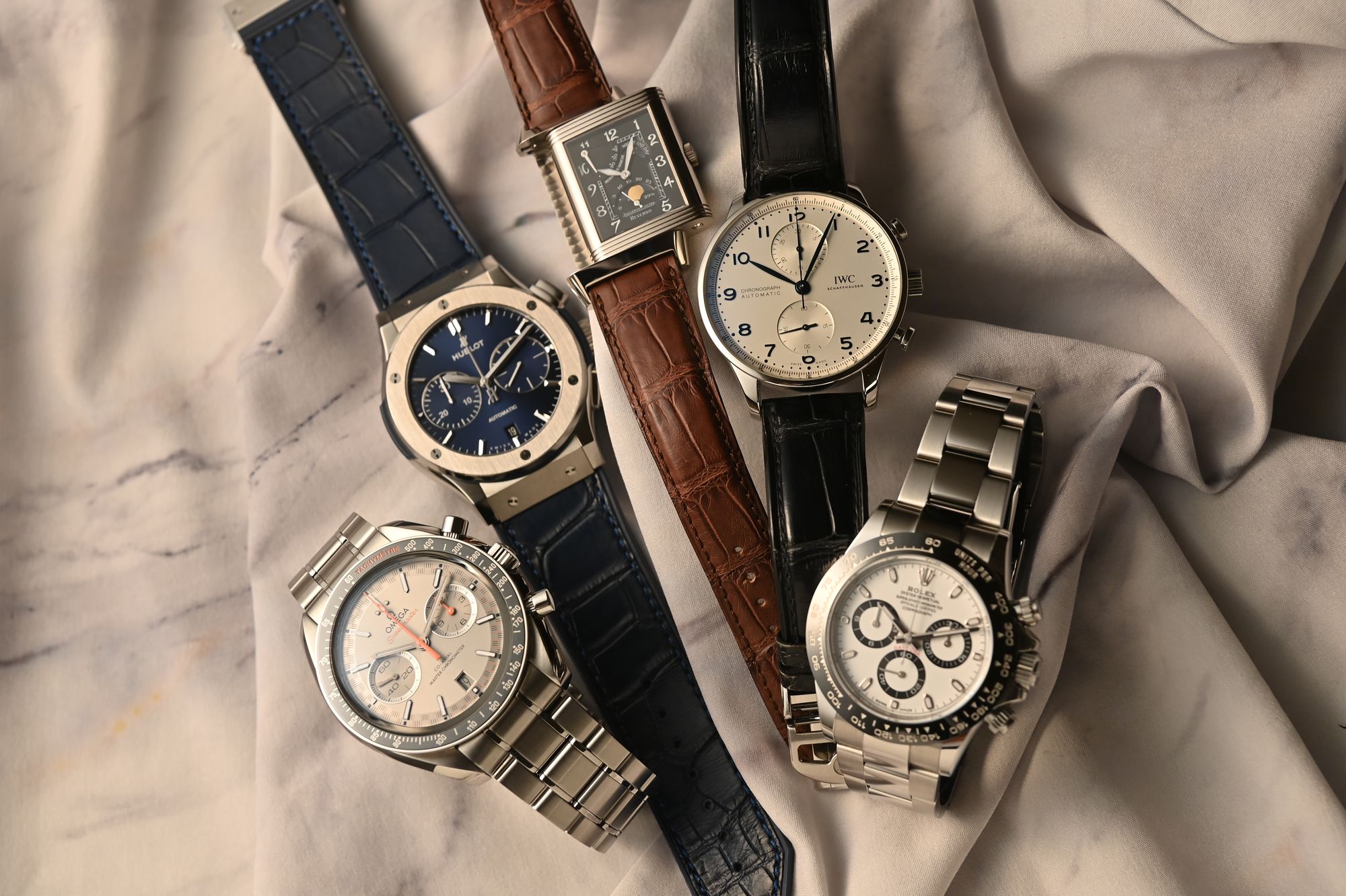 Popular brand watches recommended for men in their 30s